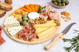 La planche apéritif et son couteau