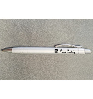 Le stylo Pierre Cardin