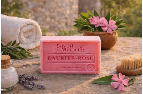 Lot de 2 savons de Marseille au laurier rose 100g