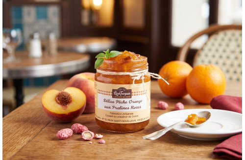 Délice pêche orange aux pralines roses