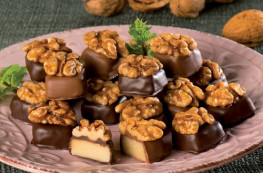 Lot de 2 Ballotins de Grenoblois, pâte d’amande enrobée de chocolat et noix caramélisées